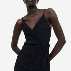 H&M black pleated wrapover dress‎
